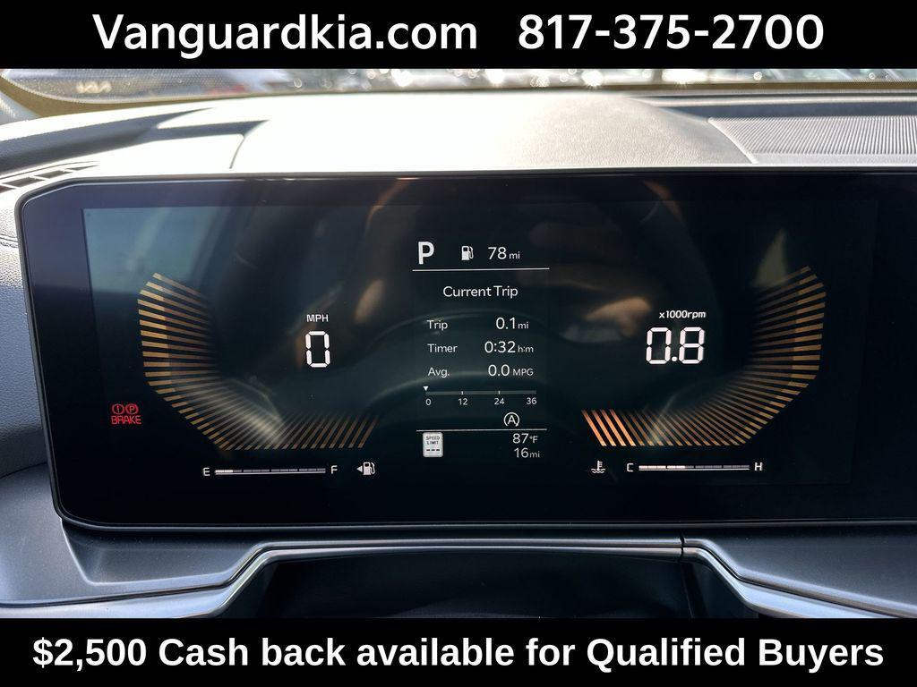 new 2025 Kia Sorento car, priced at $32,879