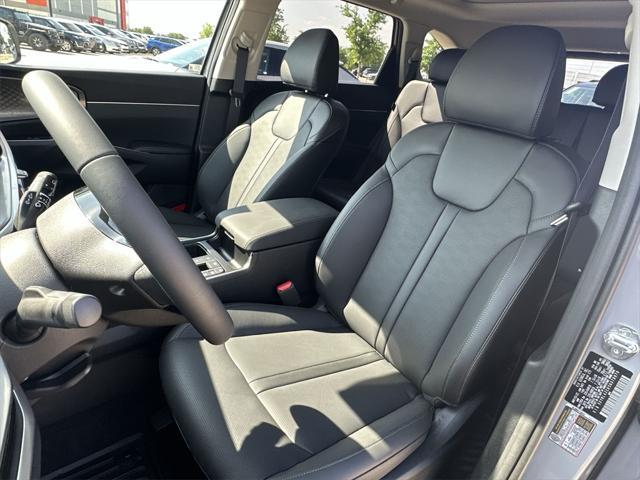 new 2025 Kia Sorento car, priced at $34,609