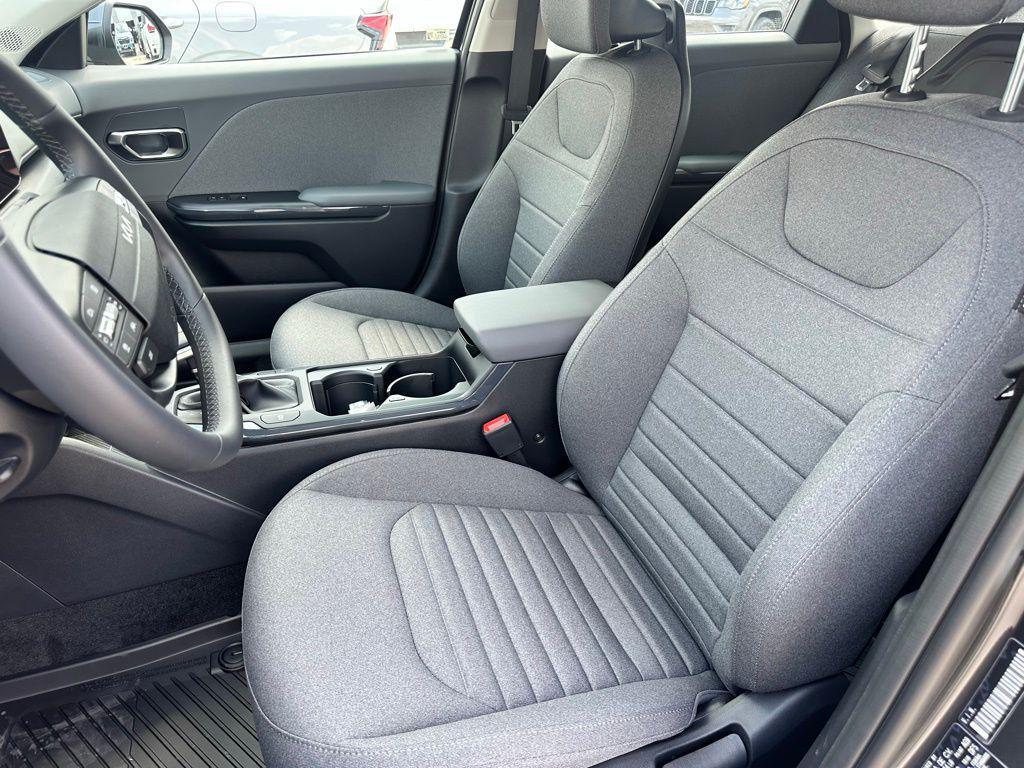 new 2025 Kia K4 car, priced at $23,558