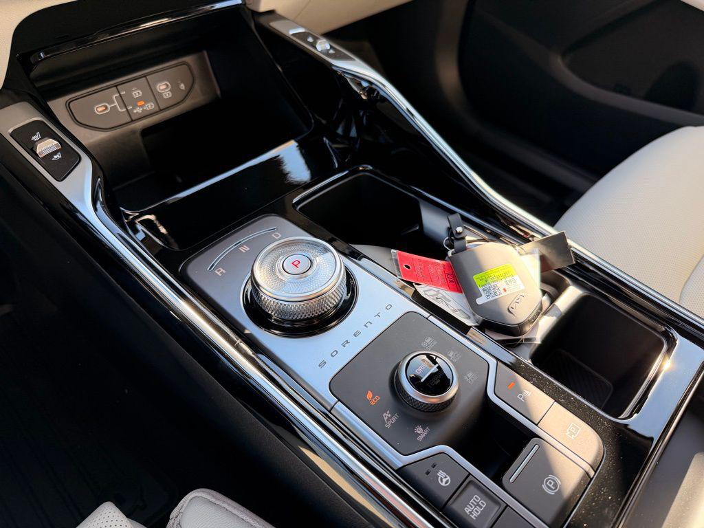 new 2026 Kia Sorento Hybrid car, priced at $45,602