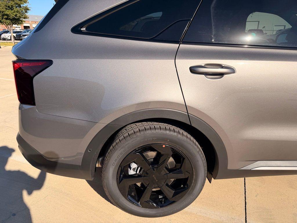 new 2026 Kia Sorento Hybrid car, priced at $45,602