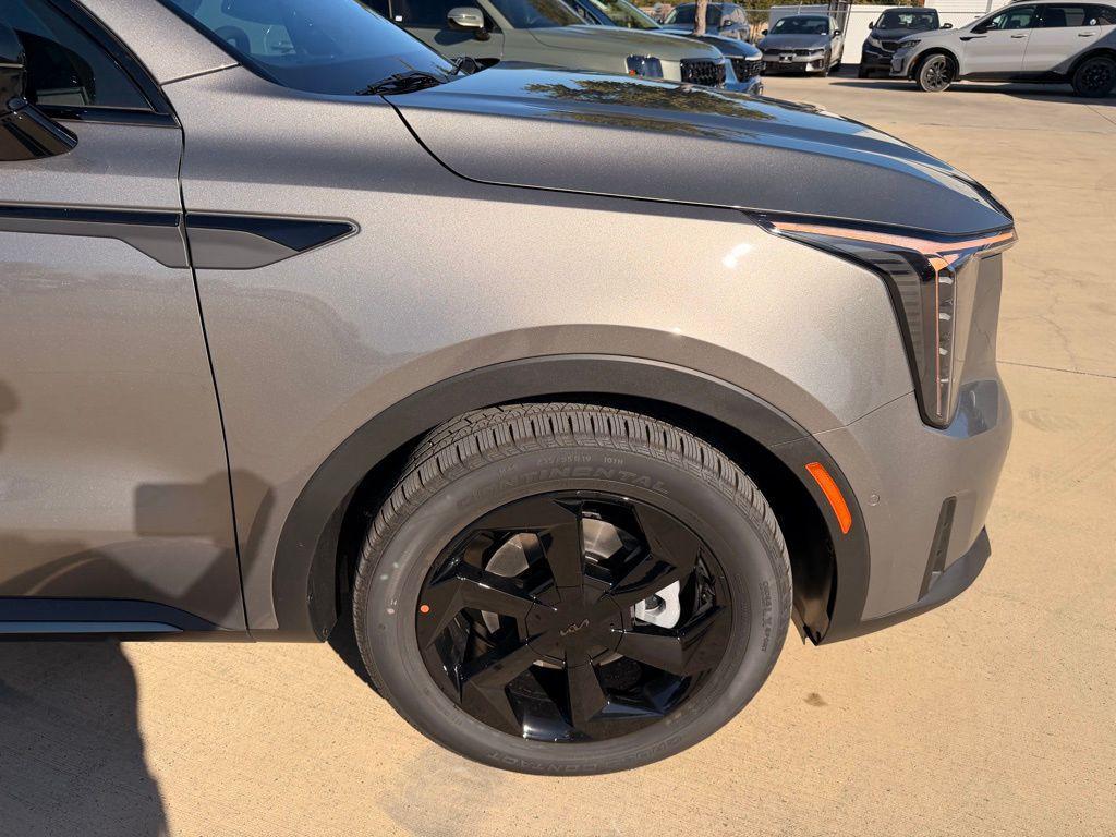 new 2026 Kia Sorento Hybrid car, priced at $45,602