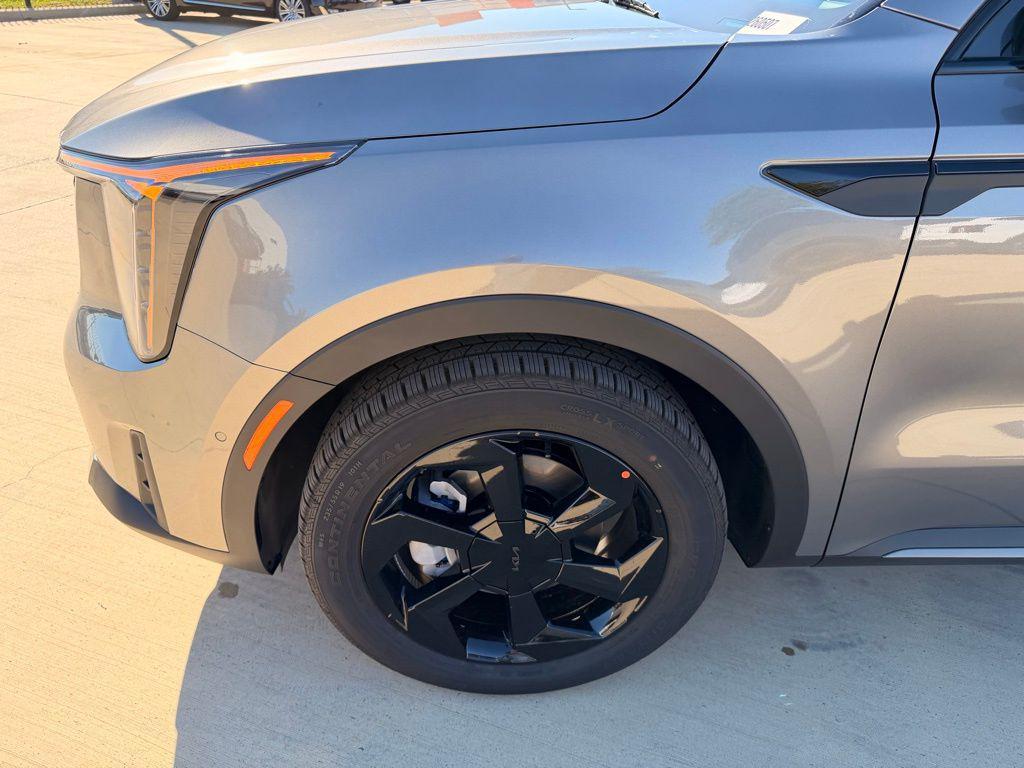 new 2026 Kia Sorento Hybrid car, priced at $45,602