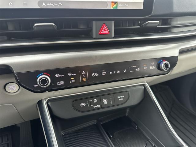 new 2025 Kia Carnival Hybrid car, priced at $50,110