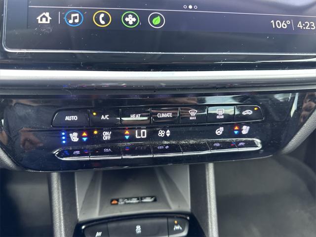 used 2022 Chevrolet Bolt EUV car, priced at $20,214