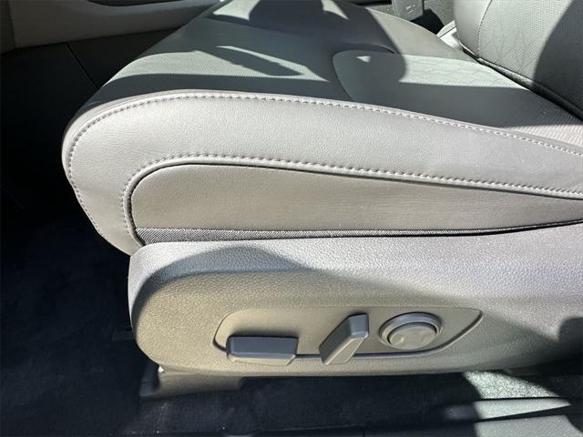new 2025 Kia Carnival car, priced at $42,001