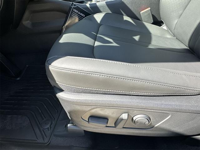 new 2025 Kia Sorento car, priced at $34,472