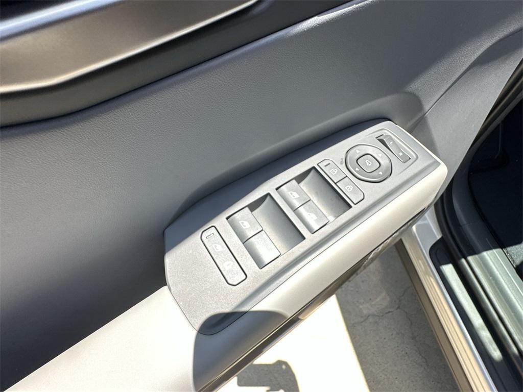 new 2026 Kia EV9 car, priced at $59,790