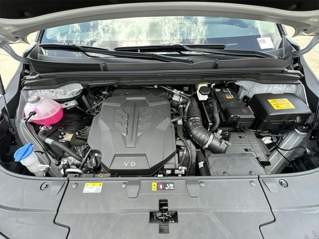 new 2025 Kia Carnival car, priced at $46,330