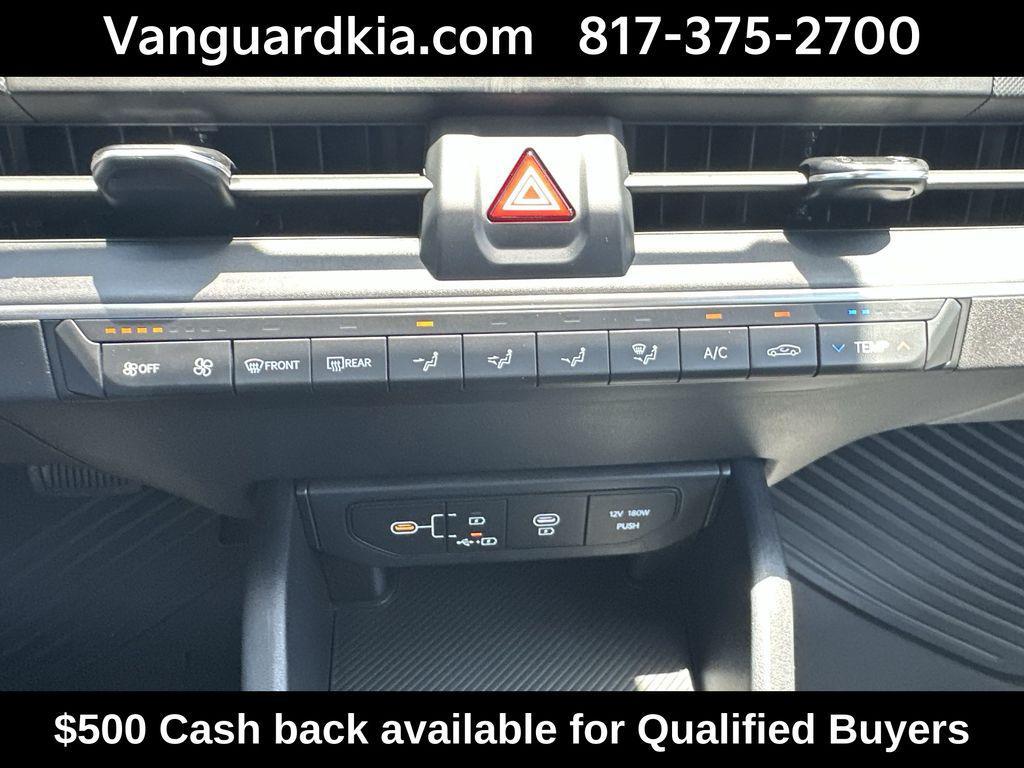 new 2025 Kia K4 car, priced at $22,698