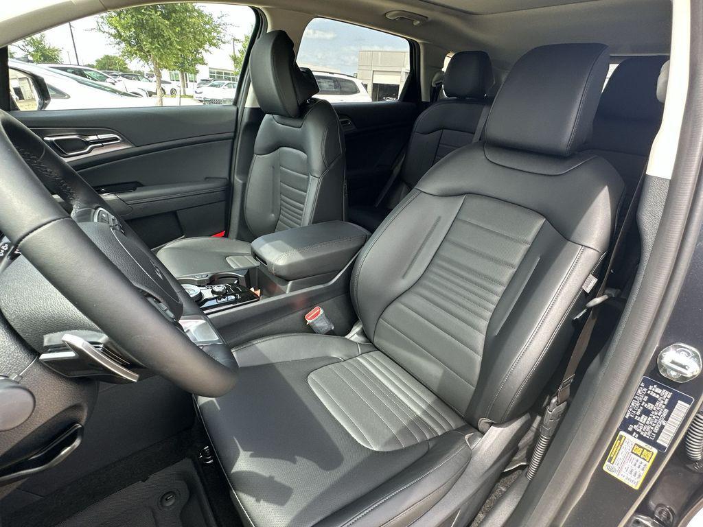 new 2025 Kia Sportage Hybrid car, priced at $36,188