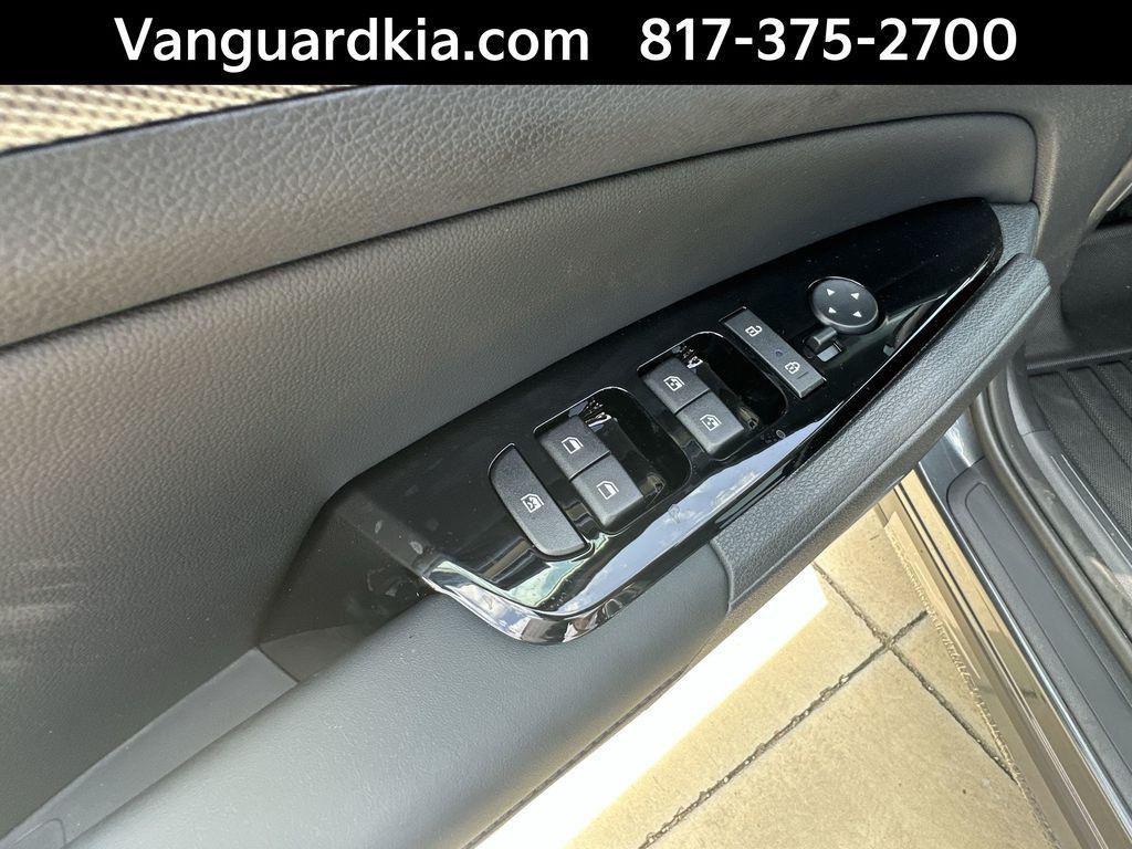 new 2025 Kia Sportage Hybrid car, priced at $36,438