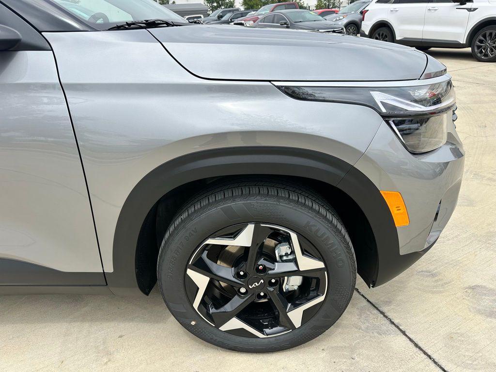 new 2026 Kia Seltos car, priced at $25,329