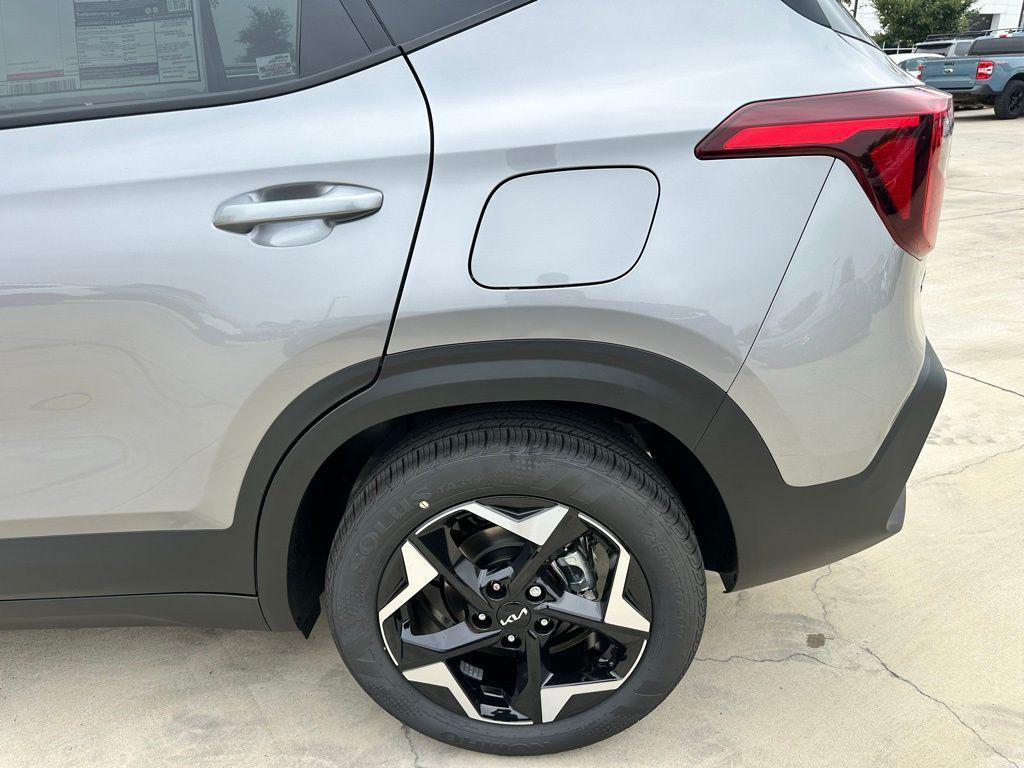 new 2026 Kia Seltos car, priced at $25,329