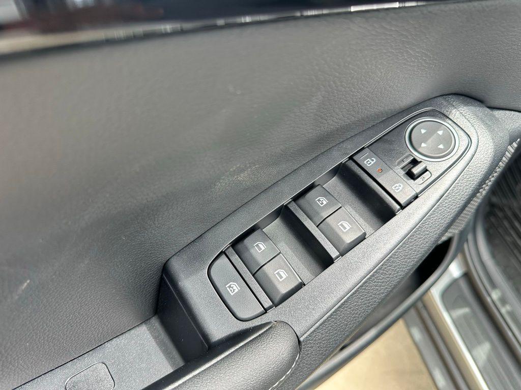 new 2026 Kia Seltos car, priced at $25,329