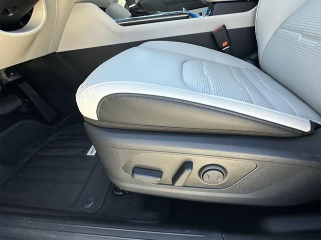 new 2026 Kia Sportage car, priced at $37,385