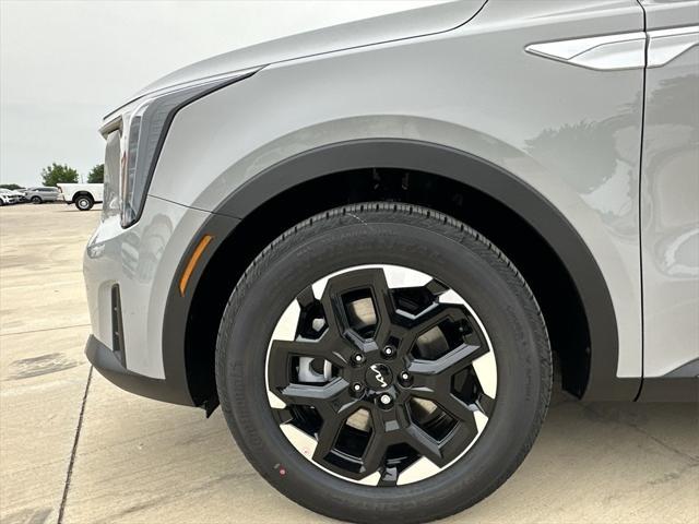 new 2025 Kia Sorento car, priced at $34,638