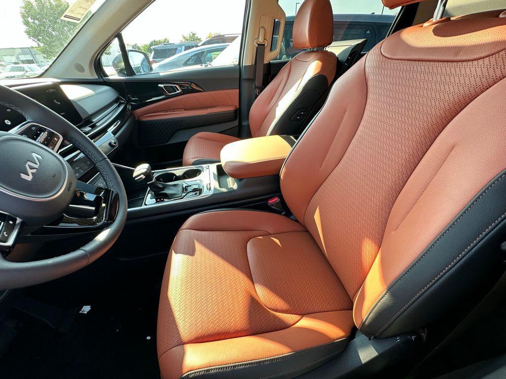 new 2026 Kia Carnival car, priced at $52,168