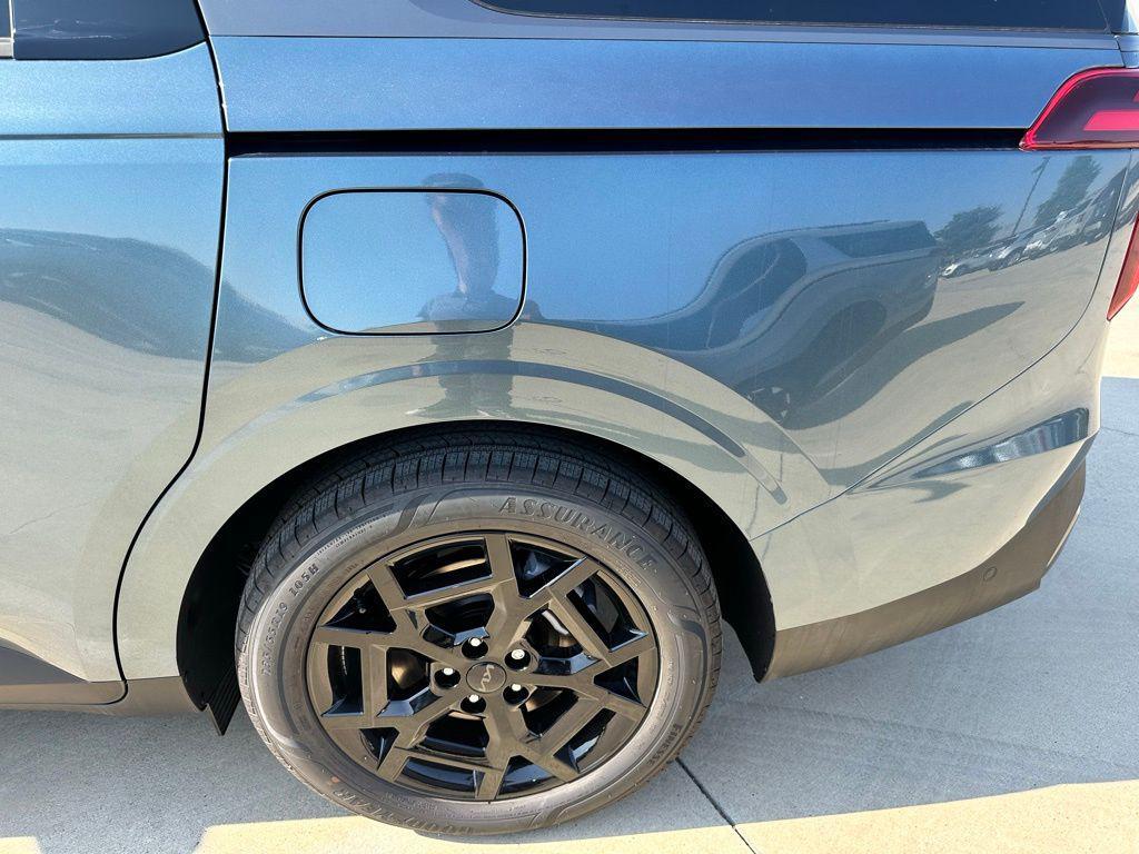 new 2026 Kia Carnival car, priced at $52,168