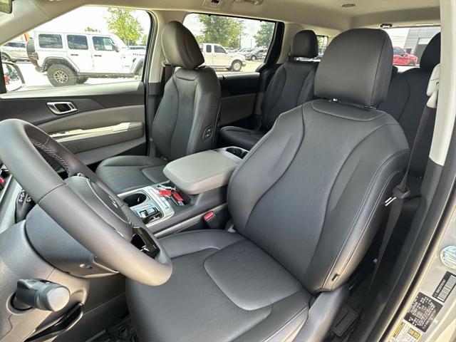 new 2026 Kia Carnival car, priced at $41,650