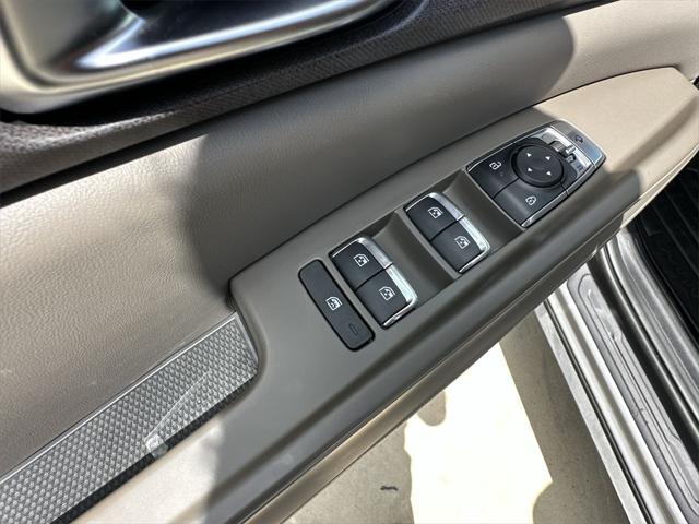new 2026 Kia Carnival car, priced at $41,650