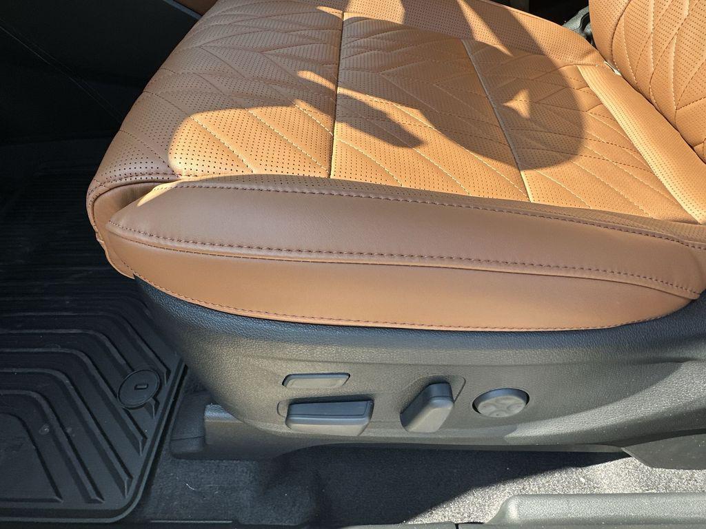 new 2025 Kia Telluride car, priced at $49,662