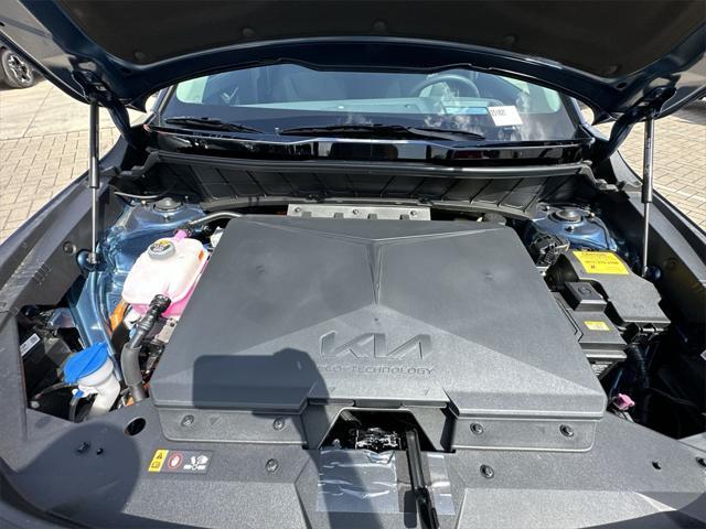 new 2025 Kia Niro EV car, priced at $37,625