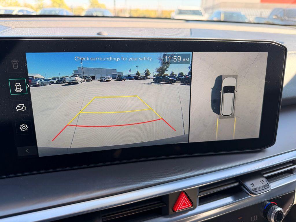 new 2026 Kia Sorento Plug-In Hybrid car, priced at $51,424