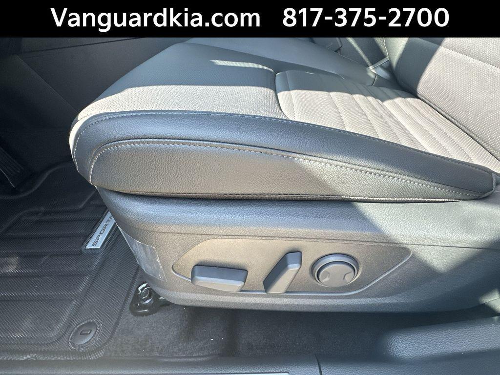 new 2025 Kia Sportage Hybrid car, priced at $36,063