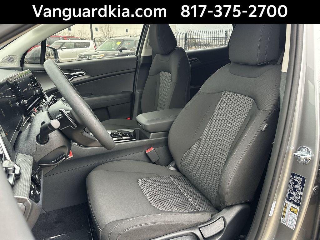 new 2025 Kia Sportage Hybrid car, priced at $27,285