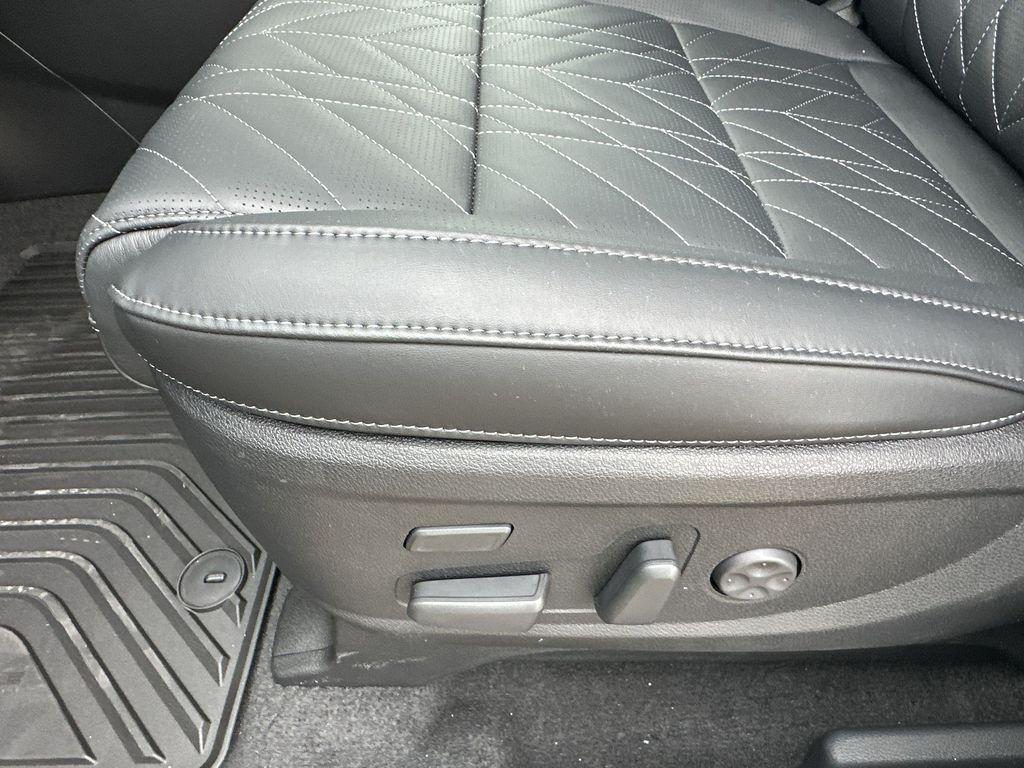 new 2025 Kia Telluride car, priced at $49,875