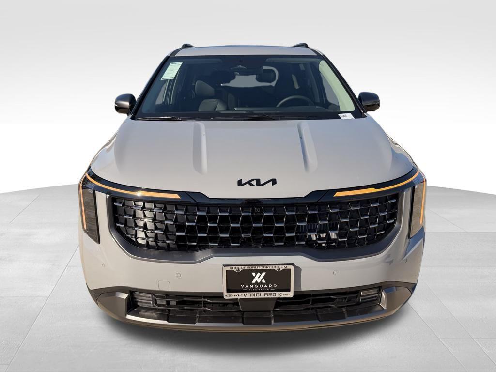 new 2026 Kia Carnival Hybrid car, priced at $53,757