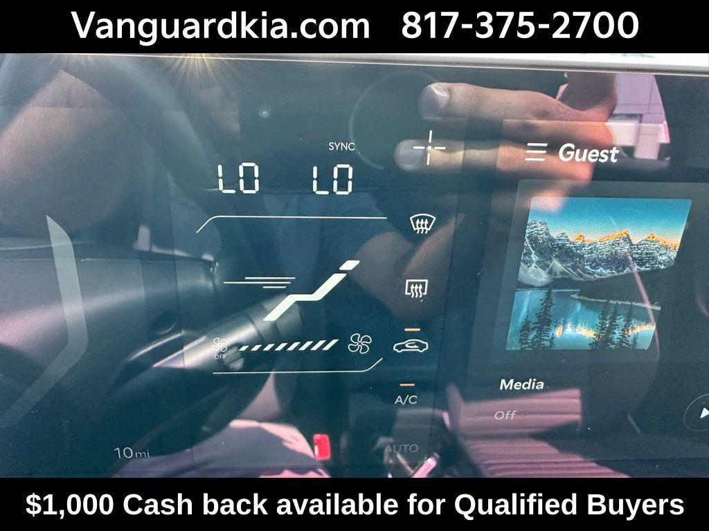 new 2025 Kia K4 car, priced at $23,158