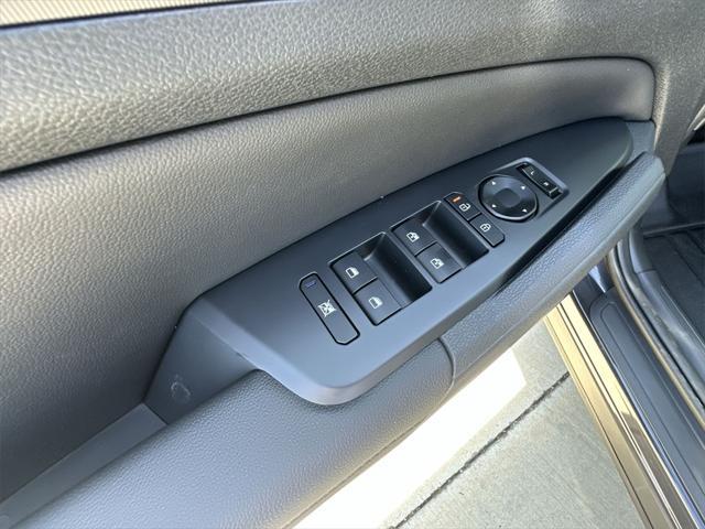 new 2026 Kia Sportage car, priced at $31,092