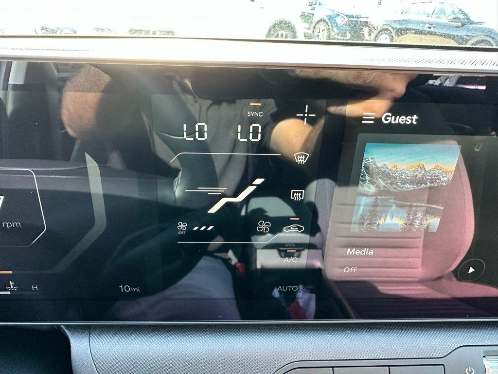 new 2025 Kia K4 car, priced at $23,558