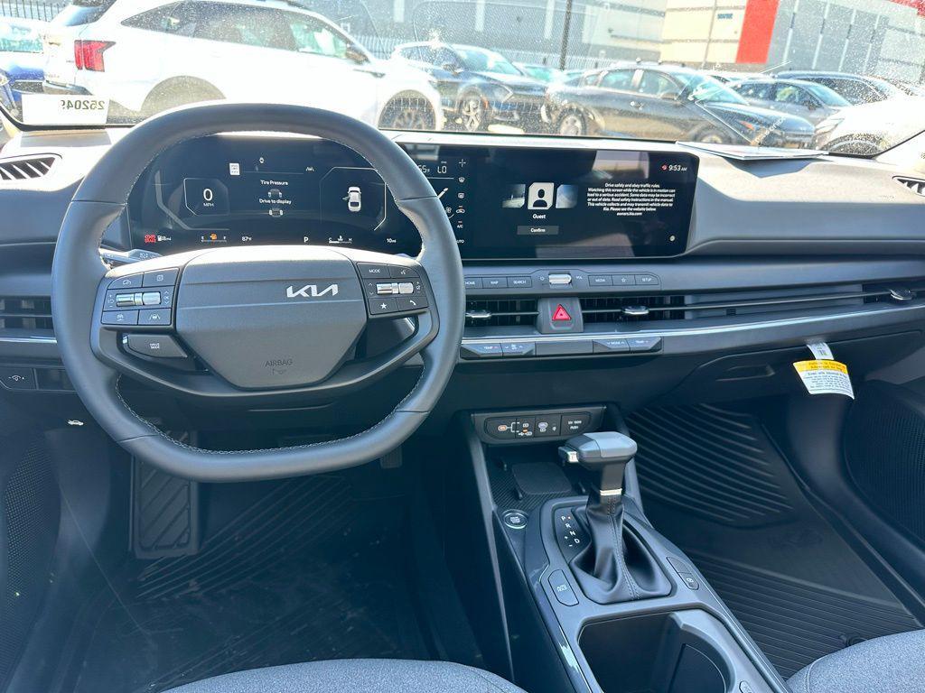 new 2025 Kia K4 car, priced at $23,558