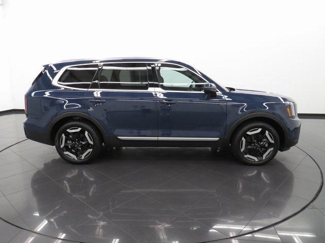 used 2024 Kia Telluride car, priced at $40,304