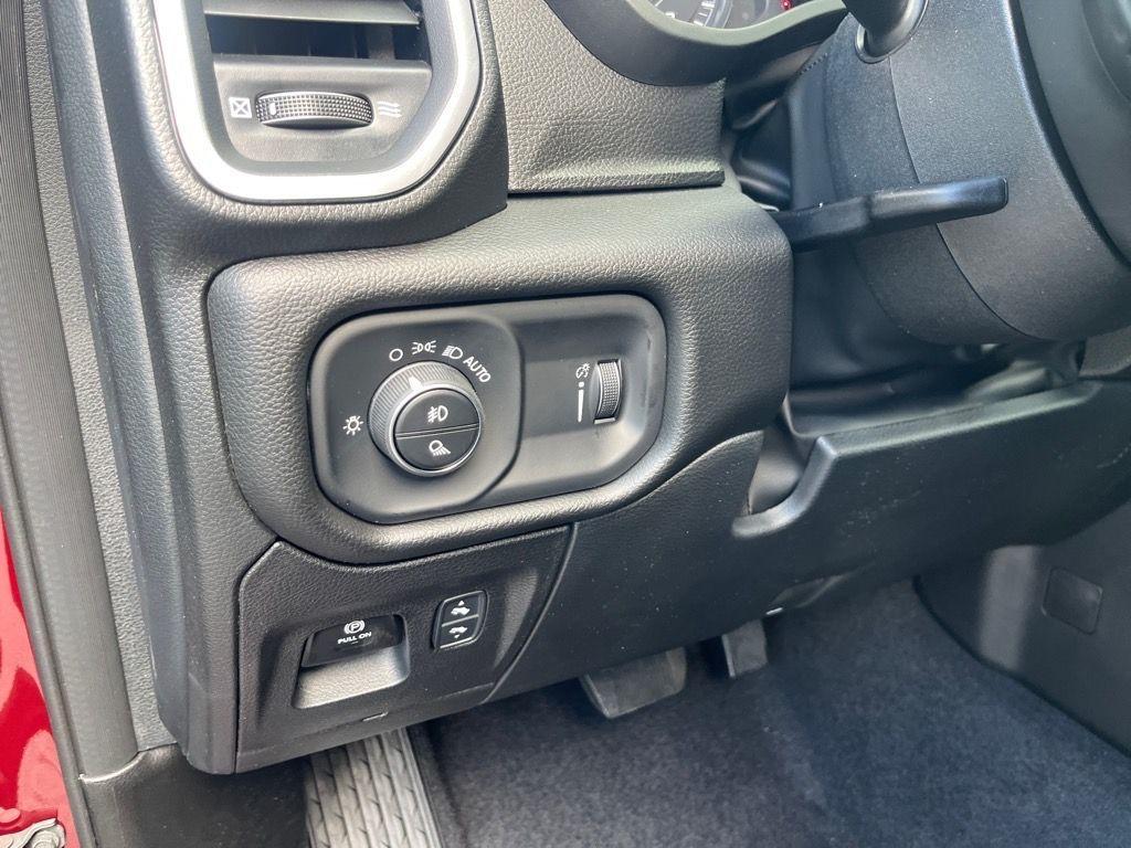 new 2025 Ram 1500 car, priced at $48,233