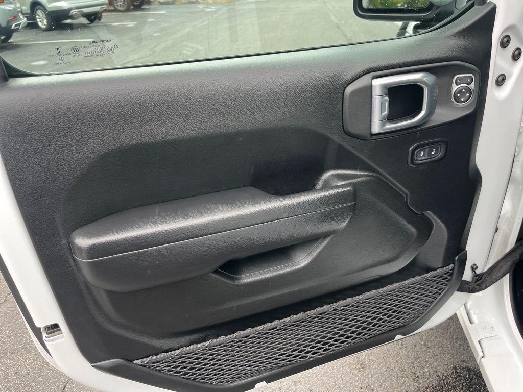 used 2022 Jeep Wrangler Unlimited car, priced at $30,900