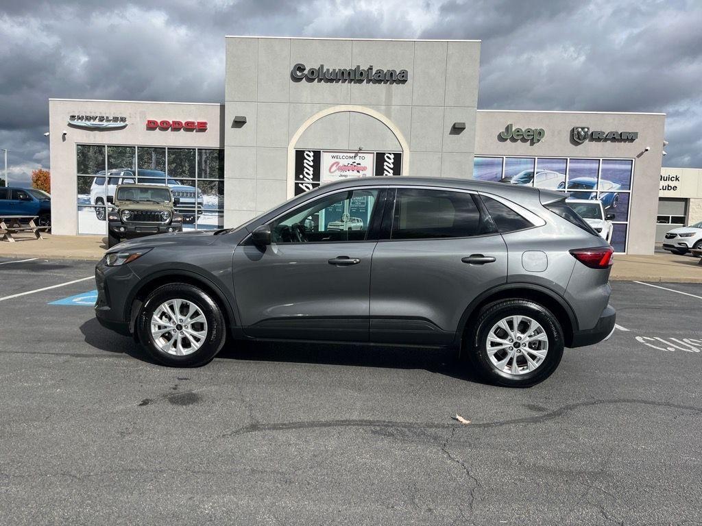 used 2023 Ford Escape car, priced at $25,900