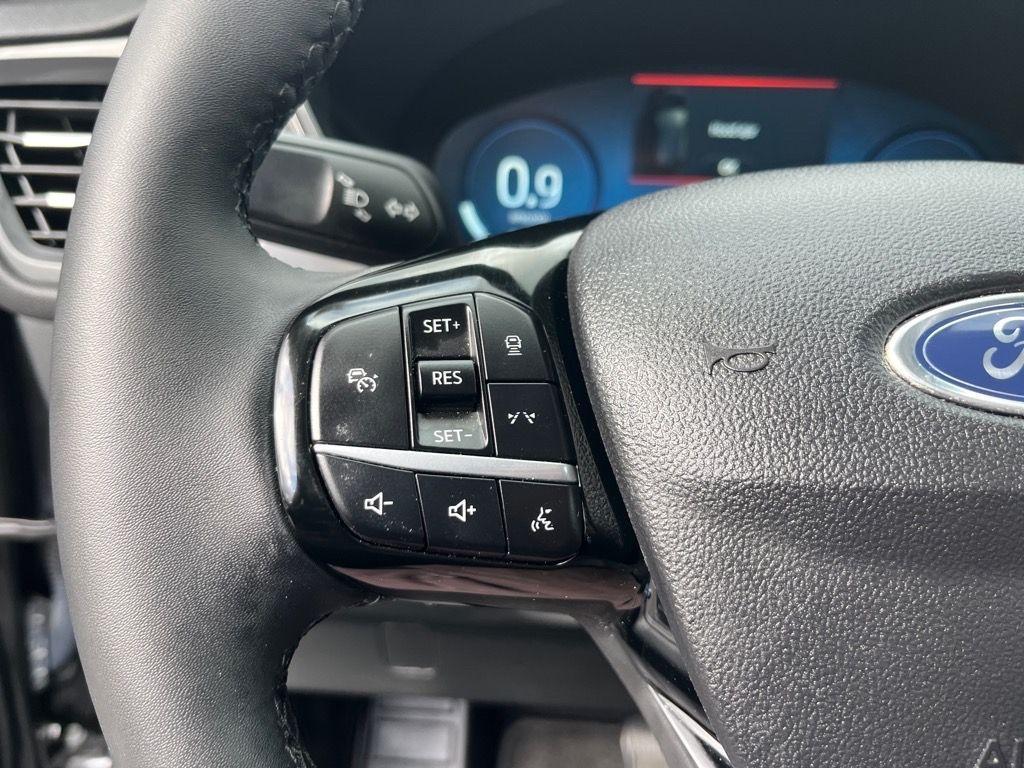 used 2023 Ford Escape car, priced at $25,900