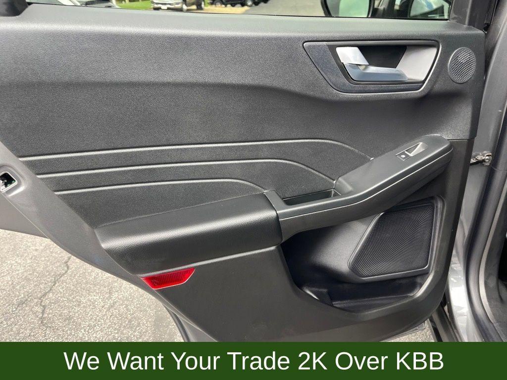 used 2023 Ford Escape car, priced at $23,337