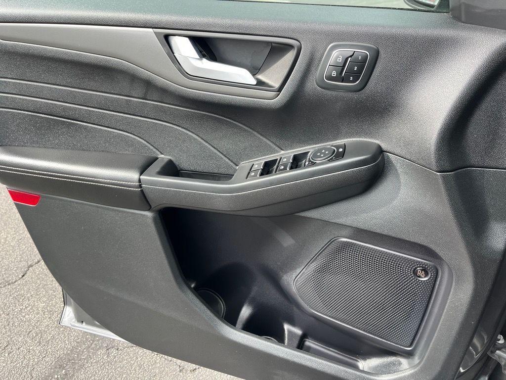 used 2023 Ford Escape car, priced at $25,900