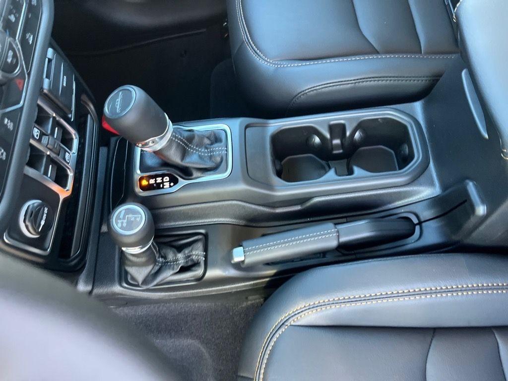 new 2025 Jeep Gladiator car, priced at $45,744