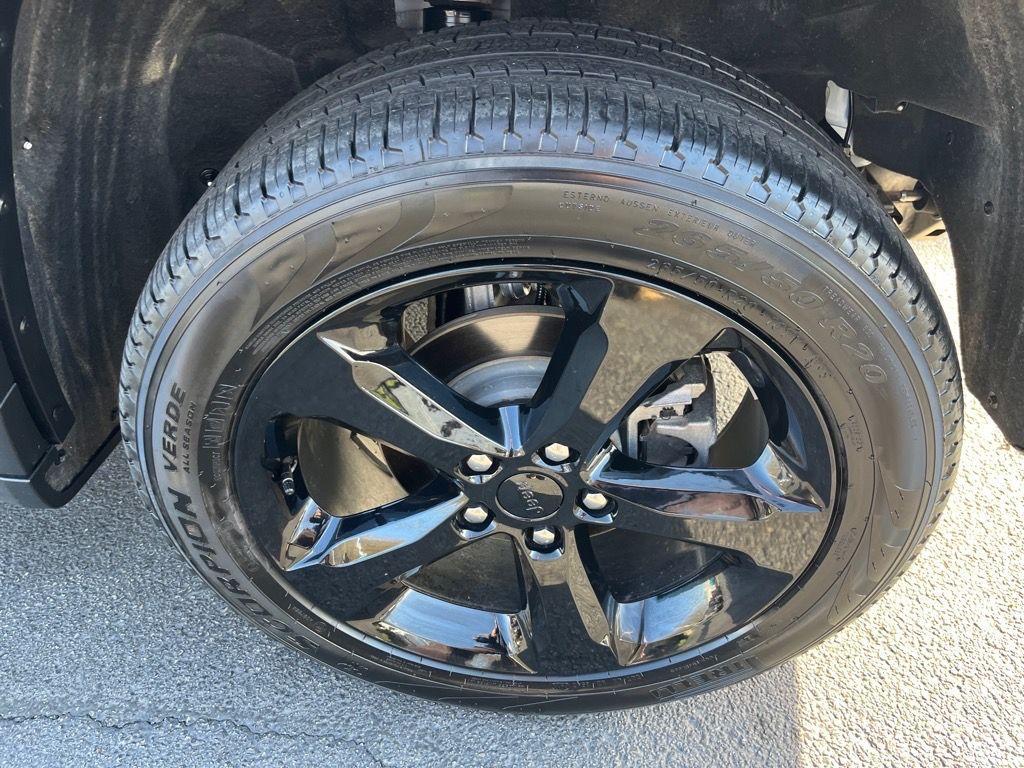 used 2024 Jeep Grand Cherokee car, priced at $37,800