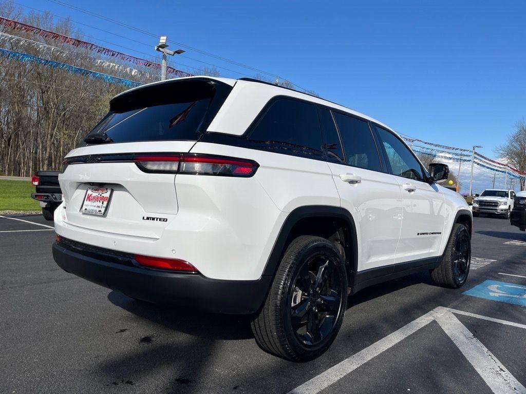 used 2024 Jeep Grand Cherokee car, priced at $37,800
