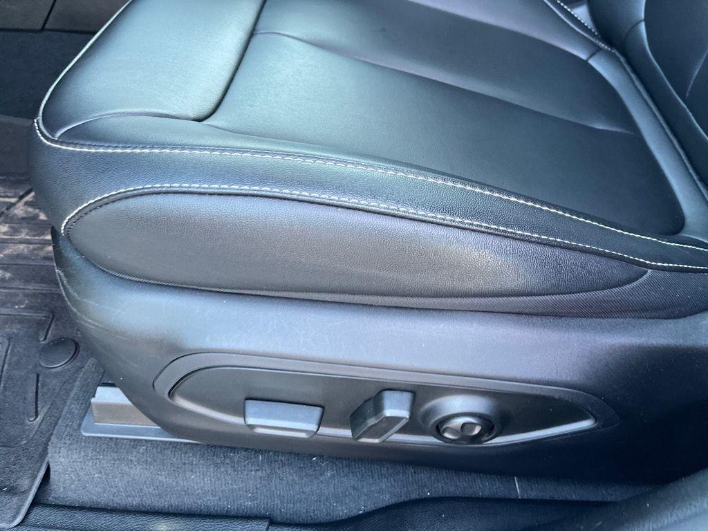 used 2024 Jeep Grand Cherokee car, priced at $37,800