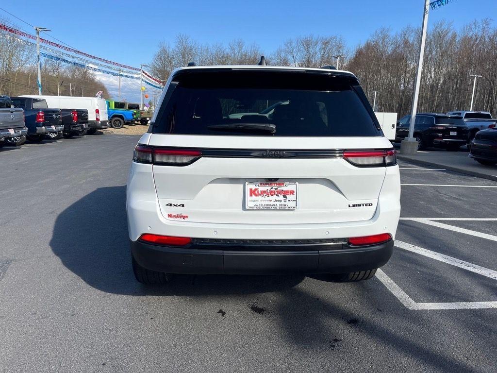 used 2024 Jeep Grand Cherokee car, priced at $37,800