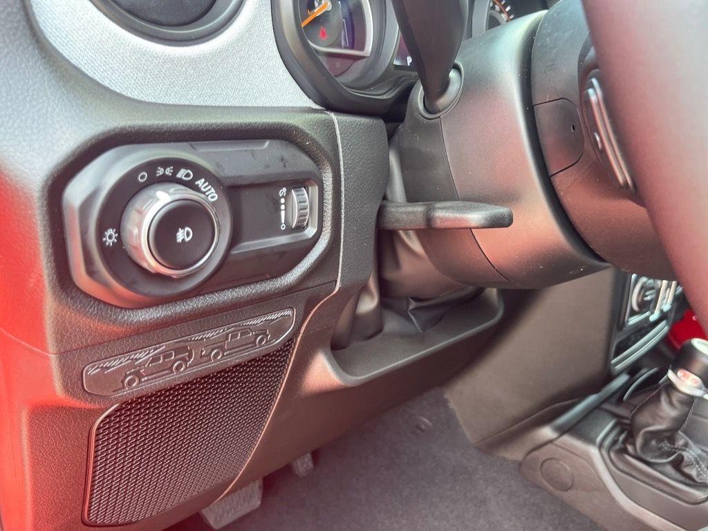 new 2025 Jeep Wrangler car, priced at $47,500