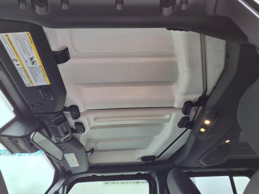 new 2025 Jeep Wrangler car, priced at $43,900